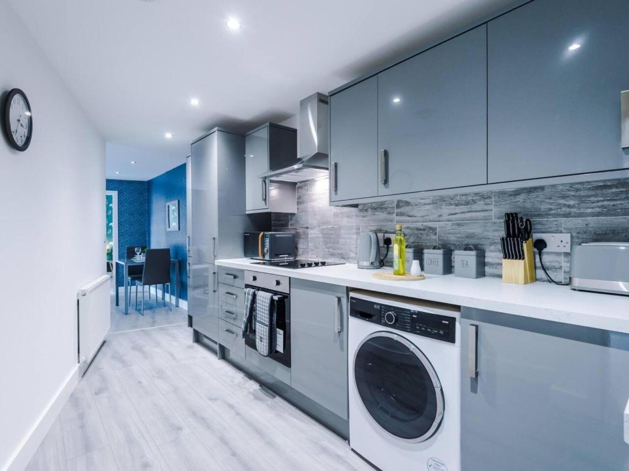 The Ecclesian Deluxe Apartments Near Trafford Centre Eccles Train Station แมนเชสเตอร์ ภายนอก รูปภาพ