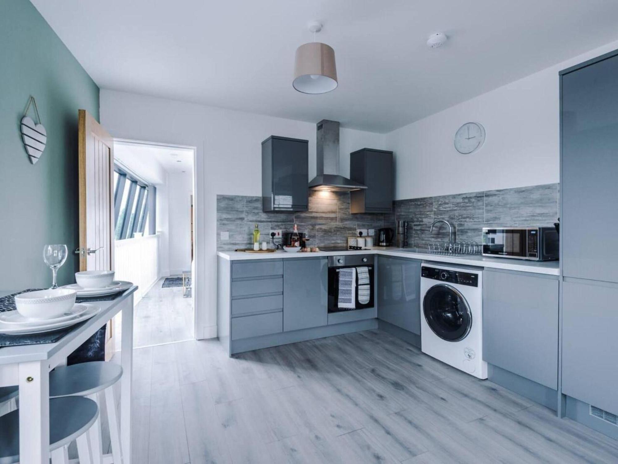 The Ecclesian Deluxe Apartments Near Trafford Centre Eccles Train Station แมนเชสเตอร์ ภายนอก รูปภาพ